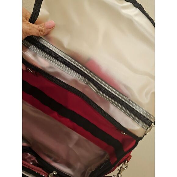NWT Ricardo's of Beverly Hills Red Luggage Travel Bag - Picture 9 of 15